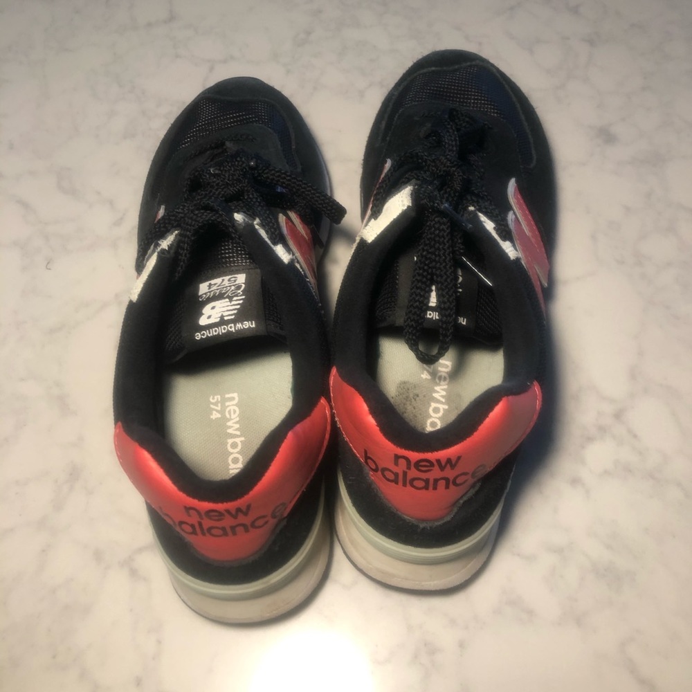 Men’s Pink New Balance Sneakers - Picture 2 of 3